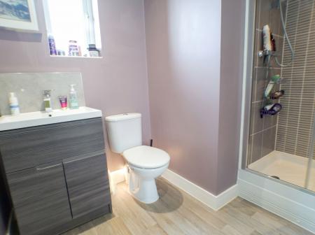 4 bedroom Detached house for sale in Hampden Road, Newton, NG13
