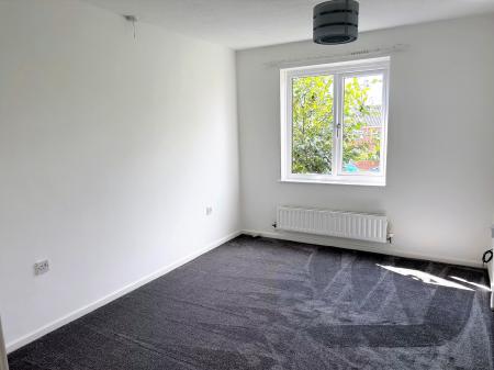 1 bedroom Flat for sale in Walford Close, Bottesford, NG13