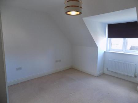 3 bedroom Terraced House to let in Frome Gardens, Bingham, NG13
