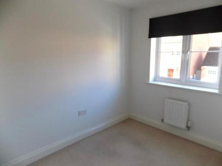 3 bedroom Terraced House to let in Frome Gardens, Bingham, NG13