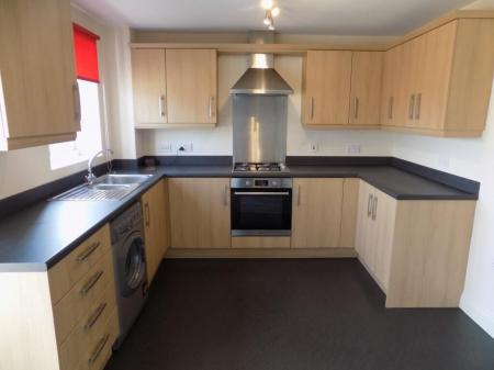 3 bedroom Terraced House to let in Frome Gardens, Bingham, NG13