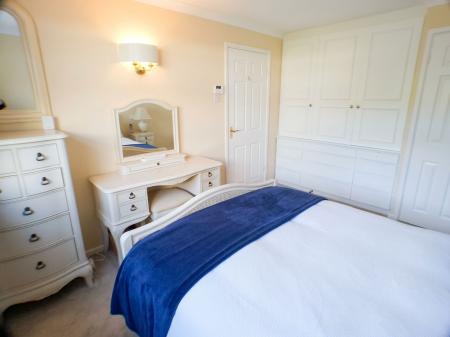 2 bedroom Detached bungalow for sale in Glendoe Grove, Bingham, NG13