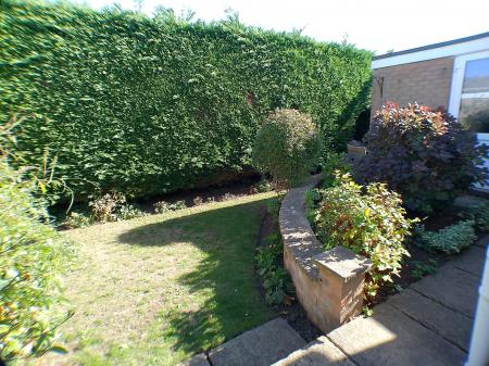 2 bedroom Detached bungalow for sale in Glendoe Grove, Bingham, NG13
