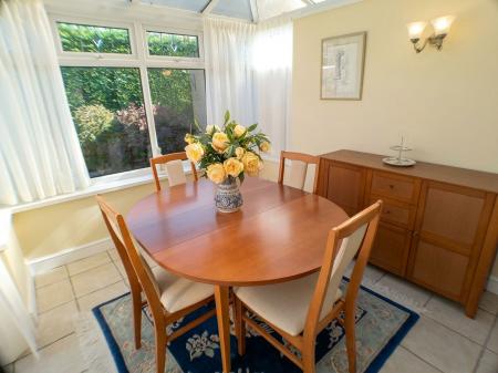 2 bedroom Detached bungalow for sale in Glendoe Grove, Bingham, NG13