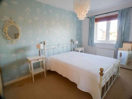 3 bedroom End of terrace house for sale in Charlock Gardens, Bingham, NG13