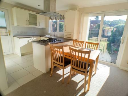 3 bedroom End of terrace house for sale in Charlock Gardens, Bingham, NG13