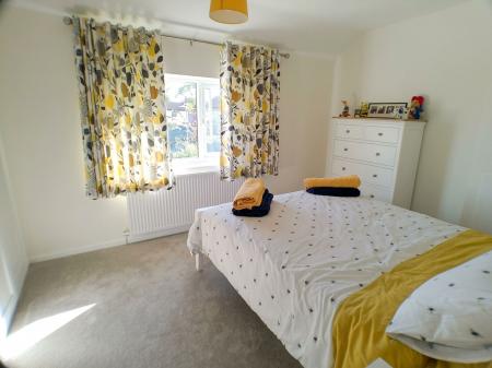 3 bedroom Terraced House for sale in Butler Close, Cropwell Butler, NG12