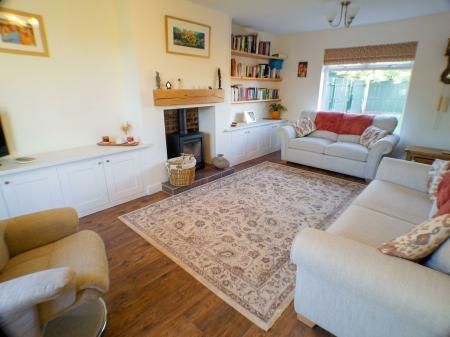 3 bedroom Terraced House for sale in Butler Close, Cropwell Butler, NG12