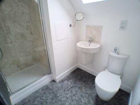 3 bedroom Terraced House to let in Cherwell Gardens, Bingham, NG13