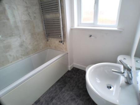 3 bedroom Terraced House to let in Cherwell Gardens, Bingham, NG13