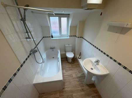2 bedroom Flat to let in Wyberton West Road, Boston, PE21