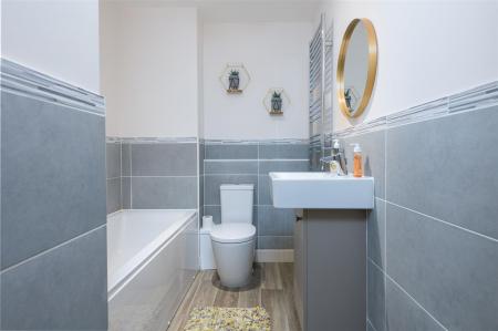 3 bedroom Terraced House to let in De Montfort Gardens, Boston, PE21