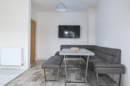 3 bedroom Terraced House to let in De Montfort Gardens, Boston, PE21