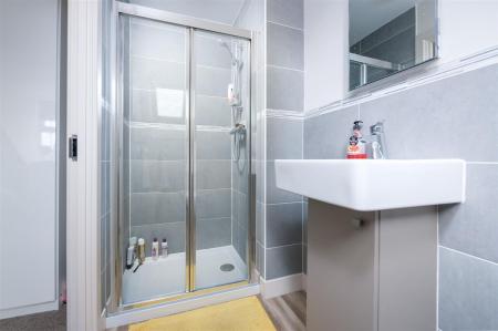 3 bedroom Terraced House to let in De Montfort Gardens, Boston, PE21