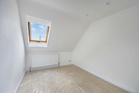 2 bedroom Semi-detached bungalow to let in Market Place, Swineshead, PE20