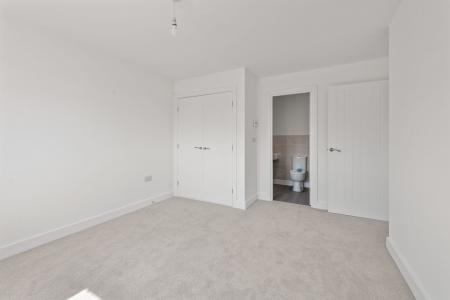 3 bedroom Detached house to let in Elm Close, Kirton, PE20