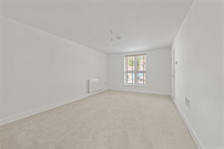 3 bedroom Detached house to let in Elm Close, Kirton, PE20