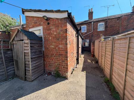 2 bedroom Terraced House to let in Horncastle Road, Boston, PE21