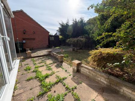 3 bedroom Semi-detached house to let in Parsons Drive, Boston, PE21