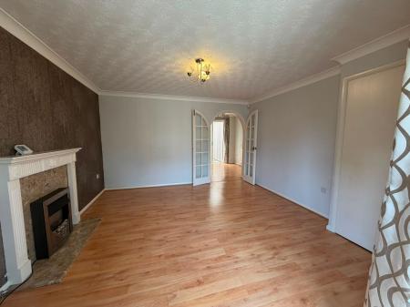 3 bedroom Semi-detached house to let in Parsons Drive, Boston, PE21