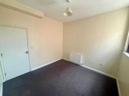 2 bedroom Flat to let in High Street, Kirton, PE20