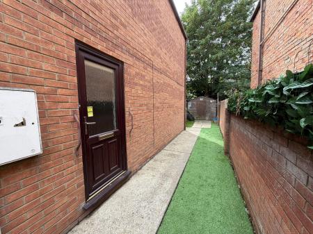 2 bedroom Flat to let in Freiston Road, Boston, PE21