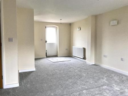 3 bedroom Terraced House to let in Sibsey Court, Sibsey, PE22