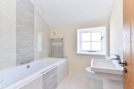 3 bedroom Terraced House to let in Sibsey Court, Sibsey, PE22