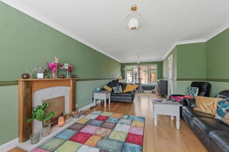 4 bedroom Detached house for sale in Causeway, Boston, PE21