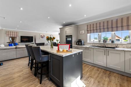 4 bedroom Detached house for sale in Church Road, Freiston, Boston, PE22
