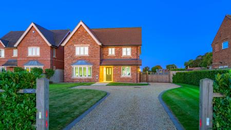 4 bedroom Detached house for sale in Church Road, Freiston, Boston, PE22