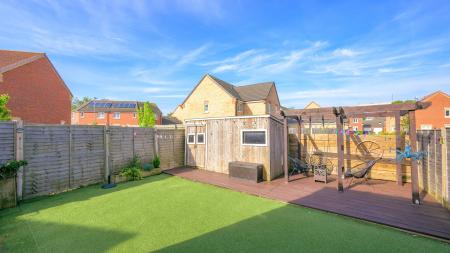 3 bedroom Semi-detached house for sale in Clover Walk, Boston, PE21