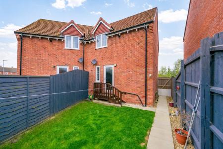 2 bedroom Semi-detached house for sale in Eton Way, Boston, PE21
