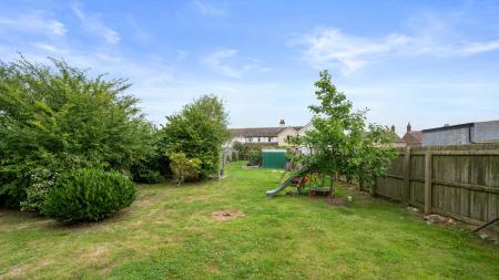 2 bedroom Terraced House for sale in Gauntlet Road, Bicker, Boston, PE20