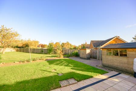 3 bedroom Detached bungalow for sale in Glebe Way, Sutterton, Boston, PE20