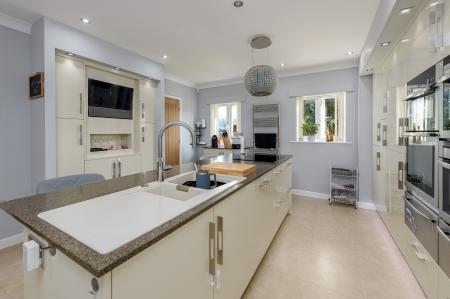 3 bedroom Detached bungalow for sale in Latham Court, Holland Fen, Lincoln, LN4