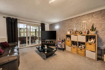 4 bedroom Detached house for sale in Park View, Frithville, Boston, PE22