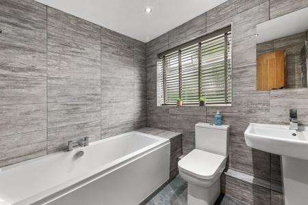 4 bedroom Detached house for sale in Sleaford Road, Boston, PE21