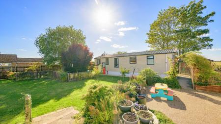 6 bedroom Detached house for sale in Westhouses, Sibsey, Boston, PE22