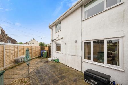 3 bedroom Semi-detached house for sale in Woodthorpe Avenue, Boston, PE21