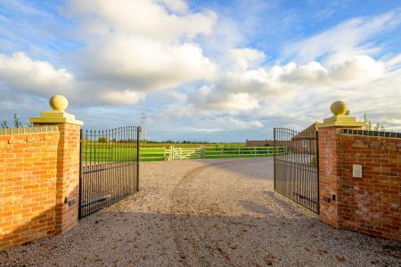 6 bedroom Detached house for sale in Wythes Lane, Fishtoft, Boston, PE21