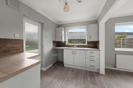 3 bedroom Semi-detached house for sale in Woodside, Boston, PE21