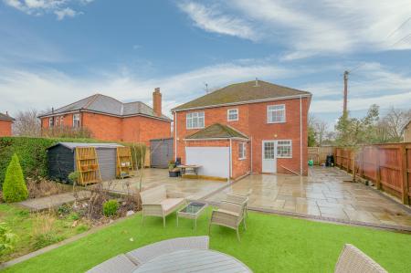 4 bedroom Detached house for sale in Sleaford Road, Boston, PE21