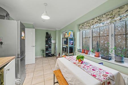 2 bedroom End of terrace house for sale in Eton Way, Boston, PE21