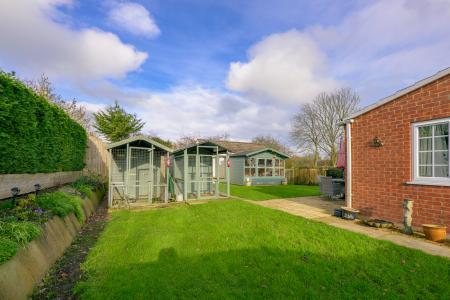 5 bedroom Detached house for sale in West Fen Drainside, Stickney, Boston, PE22