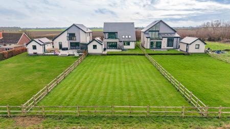 3 bedroom Detached house for sale in Gipsey Drove, Gipsey Bridge, Boston, PE22