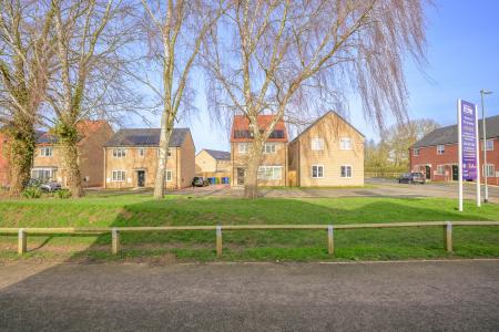 3 bedroom Semi-detached house for sale in Willow Gardens, Kirton, Boston, PE20