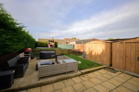 3 bedroom Semi-detached house for sale in Woodthorpe Avenue, Boston, PE21