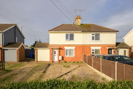 3 bedroom Semi-detached house for sale in Woodthorpe Avenue, Boston, PE21