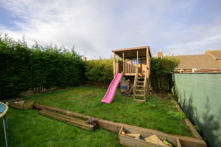 3 bedroom Semi-detached house for sale in Woodthorpe Avenue, Boston, PE21